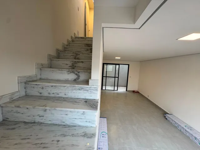 Casa com 60m² 2 quartos e 2 banheiros, à venda ou para alugar, no bairro Pestana em Osasco