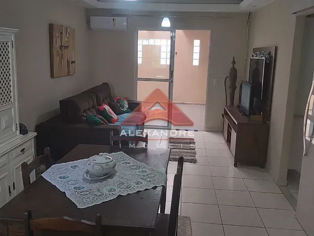 Casa com 124m² 3 quartos e 1 banheiro, à venda, no bairro Eugênio de Melo em São José dos Campos