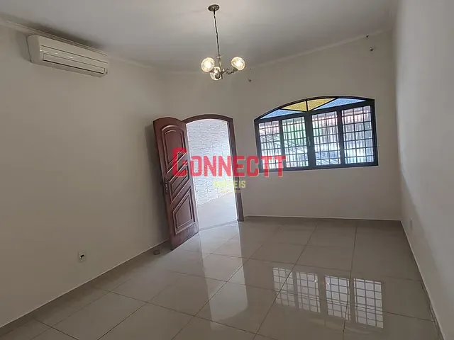 Casa com 130m² 2 quartos e 2 banheiros, à venda, no bairro Jardim Antártica em Ribeirão Preto