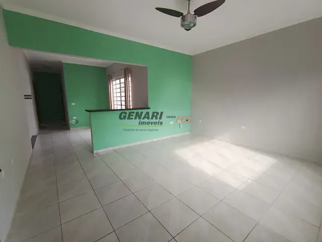 Casa com 250m² 3 quartos e 3 banheiros, para alugar, no bairro Jardim Monte Verde em Indaiatuba
