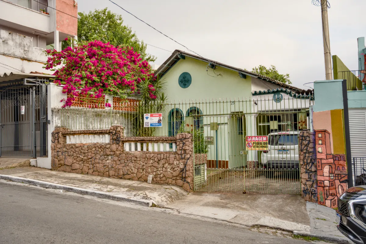 Casa para venda em Vila Madalena com 2 quartos, sendo 1 suíte, 110m²