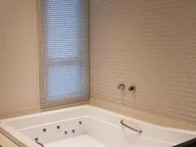 Casa com 670m² 4 quartos e 5 banheiros, à venda, no bairro Urbanova em São José Dos Campos