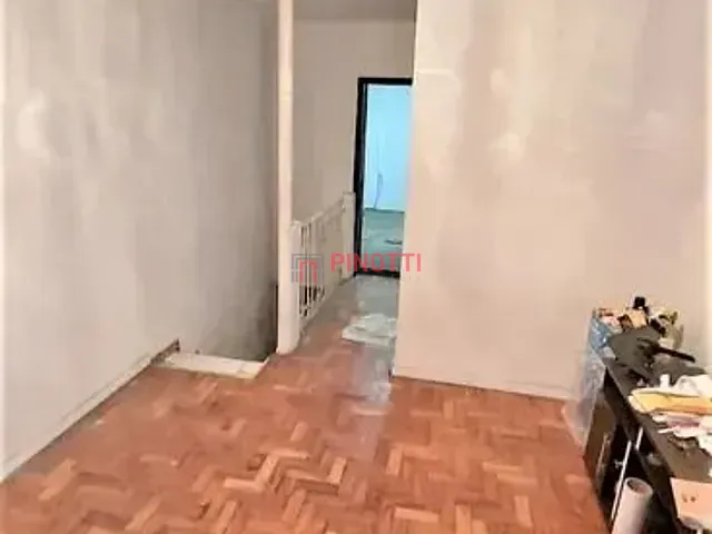 Casa 2 quartos e 2 banheiros, à venda, no bairro Vila Alvinópolis em São Bernardo do Campo