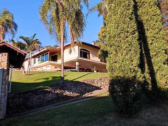 Casa 5 quartos e 5 banheiros, à venda, no bairro Jardim Marilu em Carapicuíba