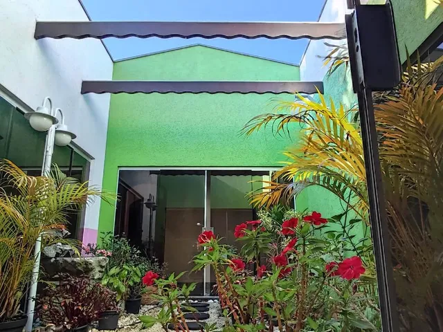 Casa 5 quartos e 5 banheiros, à venda, no bairro Jardim Marilu em Carapicuíba