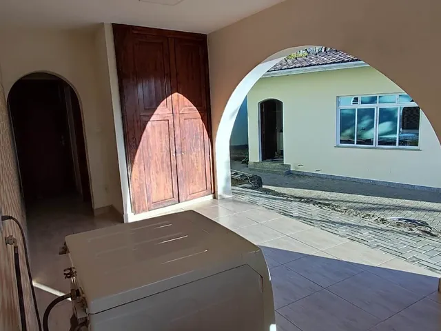 Casa 5 quartos e 5 banheiros, à venda, no bairro Jardim Marilu em Carapicuíba
