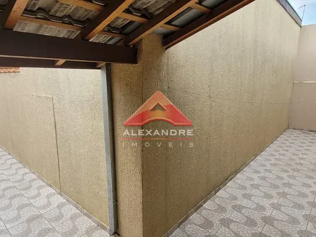 Casa com 300m² 1 quarto e 1 banheiro, para alugar, no bairro Vila Industrial em São José dos Campos