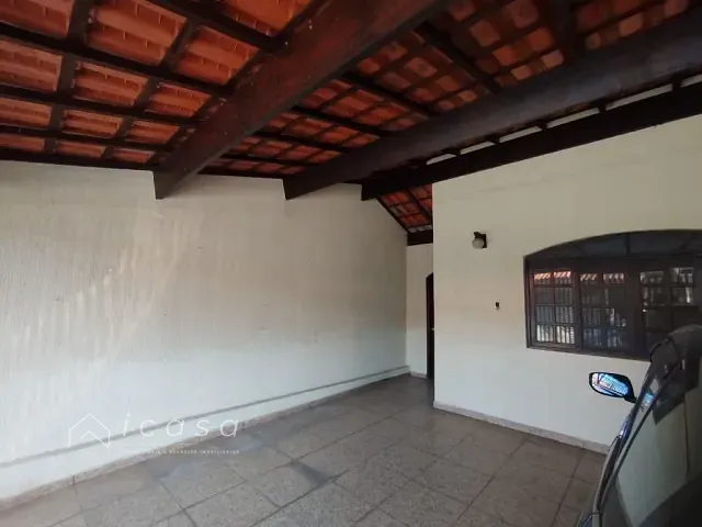 Casa com 300m² 3 quartos e 1 banheiro, à venda, no bairro Parque Residencial Maria Elmira em Caçapava