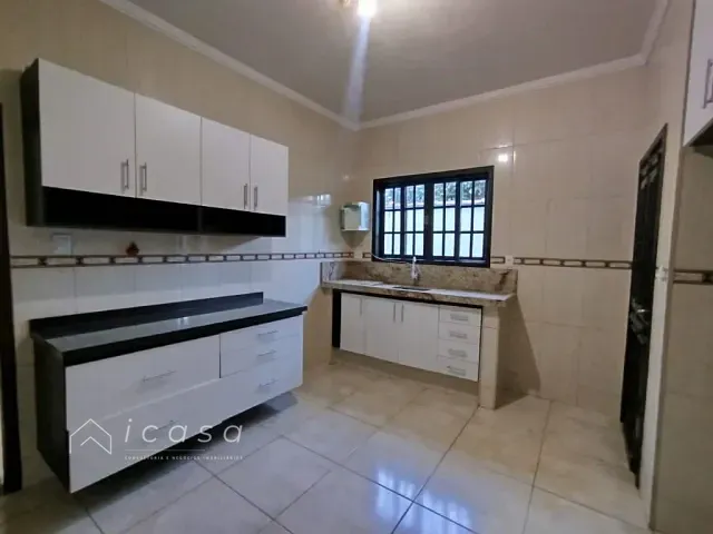 Casa com 300m² 3 quartos e 1 banheiro, à venda, no bairro Parque Residencial Maria Elmira em Caçapava