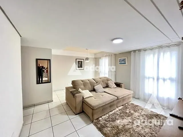 Sobrado 3 quartos e 3 banheiros, à venda, no bairro Jardim Carvalho em Ponta Grossa