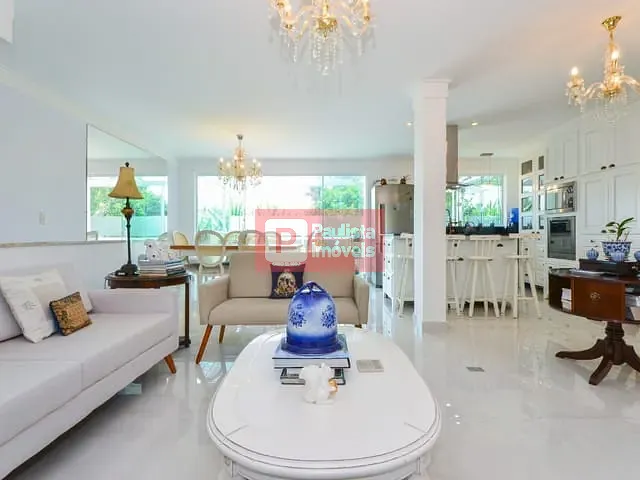 Casa com 350m² 4 quartos e 6 banheiros, à venda, no bairro Brooklin Paulista em São Paulo