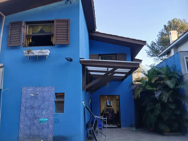Casa com 630m² 4 quartos e 5 banheiros, à venda, no bairro Jardim Bolívia em Jandira