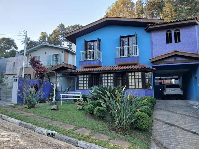 Casa com 630m² 4 quartos e 5 banheiros, à venda, no bairro Jardim Bolívia em Jandira
