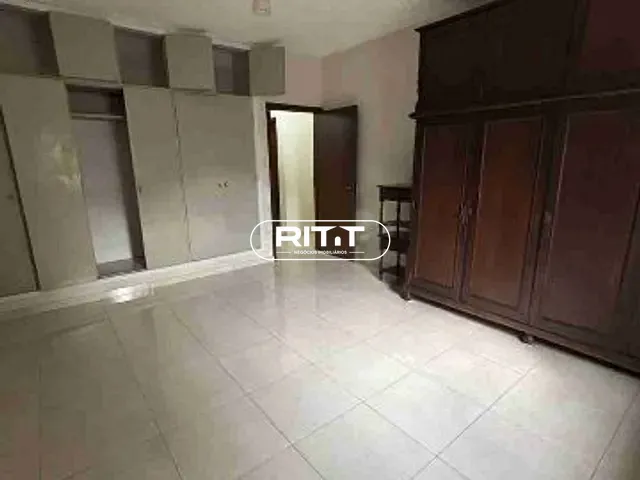 Casa com 300m² 2 quartos e 2 banheiros, para alugar, no bairro Jardim Aurélia em Campinas