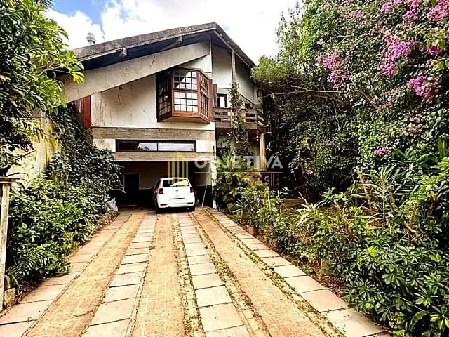 Casa com 349m² 5 quartos e 4 banheiros, à venda, no bairro Vila Assunção em Porto Alegre
