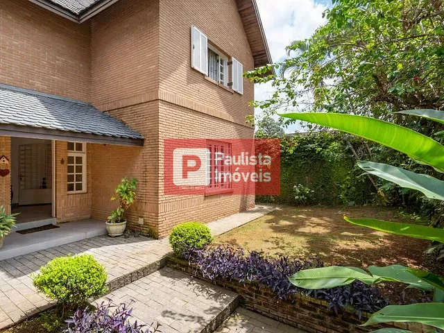 Casa com 1077m² 3 quartos e 6 banheiros, à venda, no bairro Chácara Monte Alegre em São Paulo