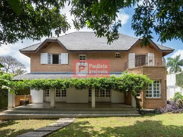 Casa com 1077m² 3 quartos e 6 banheiros, à venda, no bairro Chácara Monte Alegre em São Paulo
