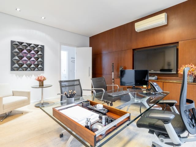 Foto do Casa - Casa à venda com 300M², São 6 salas e com 6 vagas de garagem, atrás do Clube Hebraica no Jardim América, São Paulo-SP | Paulista Imóveis