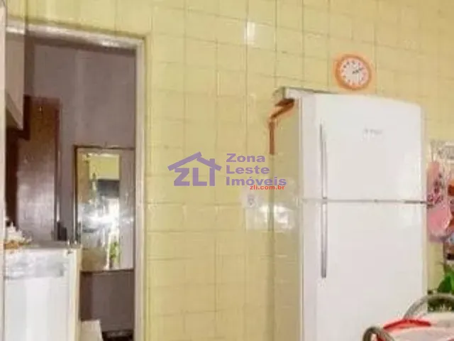 Casa com 305m² 4 quartos e 2 banheiros, à venda, no bairro Vila Regente Feijó em São Paulo
