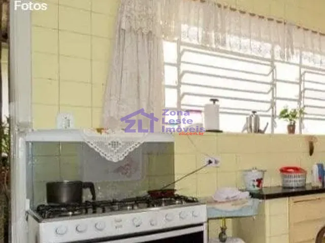 Casa com 305m² 4 quartos e 2 banheiros, à venda, no bairro Vila Regente Feijó em São Paulo