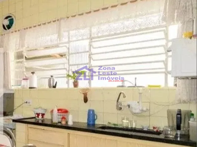 Casa com 305m² 4 quartos e 2 banheiros, à venda, no bairro Vila Regente Feijó em São Paulo