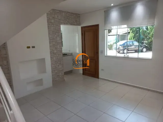 Casa com 80m² 2 quartos e 2 banheiros, para alugar, no bairro Jardim Maristela em Atibaia