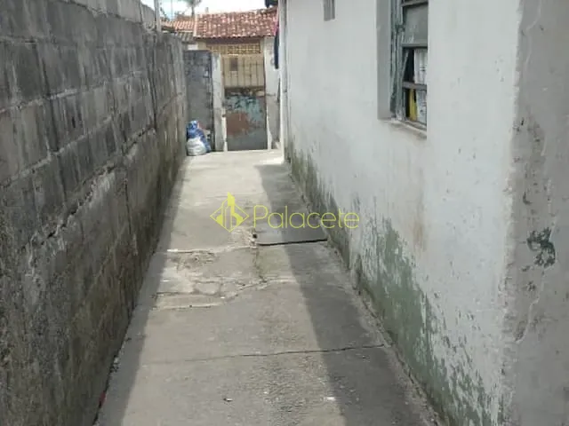 Casa com 142m² 2 quartos e 1 banheiro, à venda, no bairro Conjunto Residencial Araretama em Pindamonhangaba
