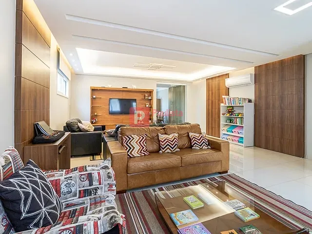 Casa com 390m² 4 quartos e 5 banheiros, à venda, no bairro Jardim Prudência em São Paulo