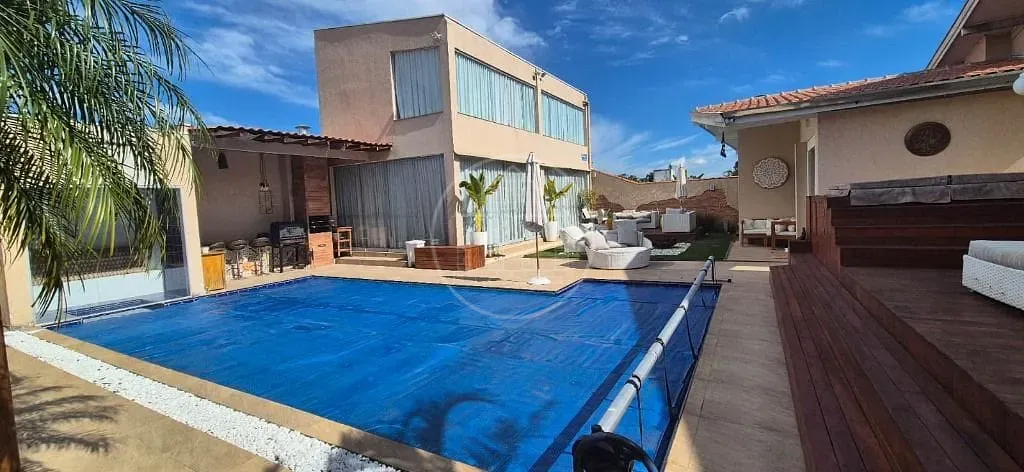 Casa, 4 quartos, 600 m² - Foto 1