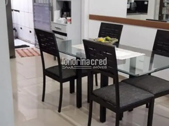 Casa 3 quartos e 2 banheiros, à venda, no bairro Jardim Planalto em Londrina