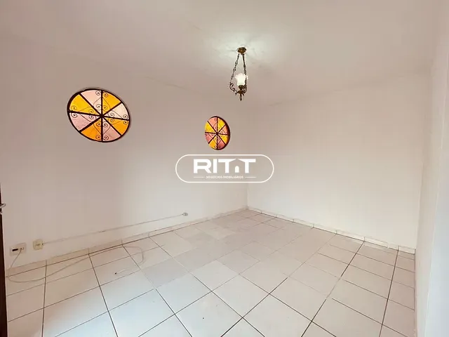 Casa com 247m² 3 quartos e 1 banheiro, à venda, no bairro Vila Nogueira em Campinas