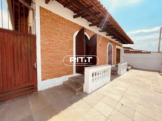Casa com 247m² 3 quartos e 1 banheiro, à venda, no bairro Vila Nogueira em Campinas