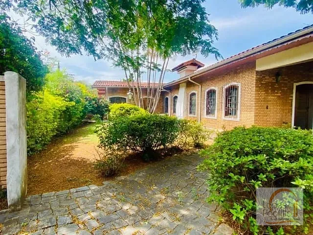 Casa com 1275m² 5 quartos e 6 banheiros, à venda, no bairro Cidade Satélite em Atibaia