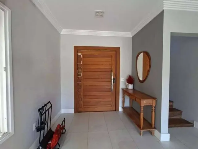 Casa com 500m² 3 quartos e 4 banheiros, à venda, no bairro Residencial dos Lagos em Cotia