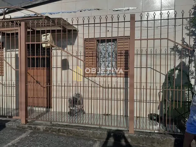 Casa 3 quartos e 2 banheiros, à venda, no bairro Lomba do Pinheiro em Porto Alegre