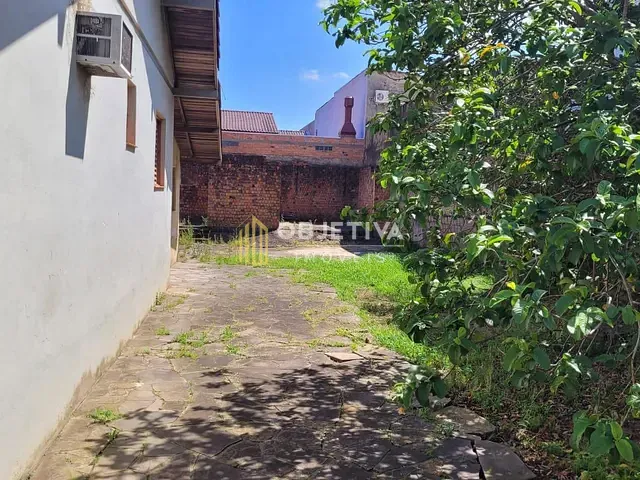 Casa 3 quartos e 2 banheiros, à venda, no bairro Partenon em Porto Alegre