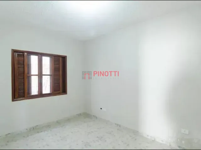 Casa 3 quartos e 2 banheiros, à venda, no bairro Planalto em São Bernardo do Campo