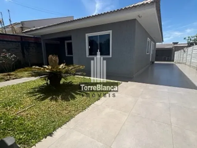 Casa com 360m² 3 quartos e 2 banheiros, à venda, no bairro Uvaranas em Ponta Grossa