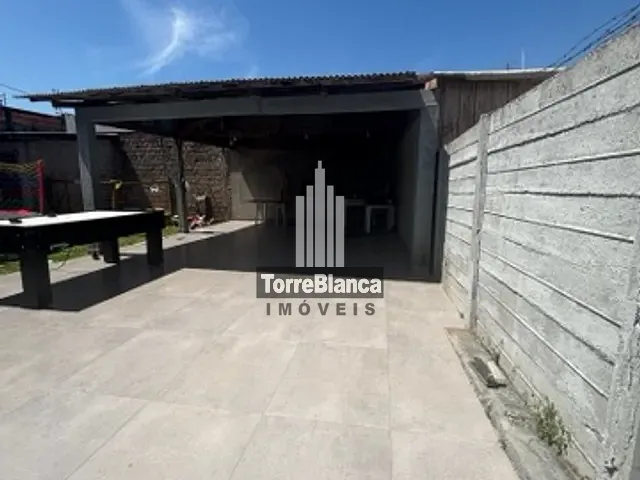 Casa com 360m² 3 quartos e 2 banheiros, à venda, no bairro Uvaranas em Ponta Grossa