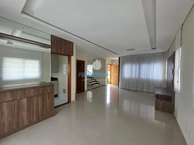 Casa com 451m² 4 quartos e 4 banheiros, para alugar, no bairro Condomínio Residencial Jaguary em São José dos Campos