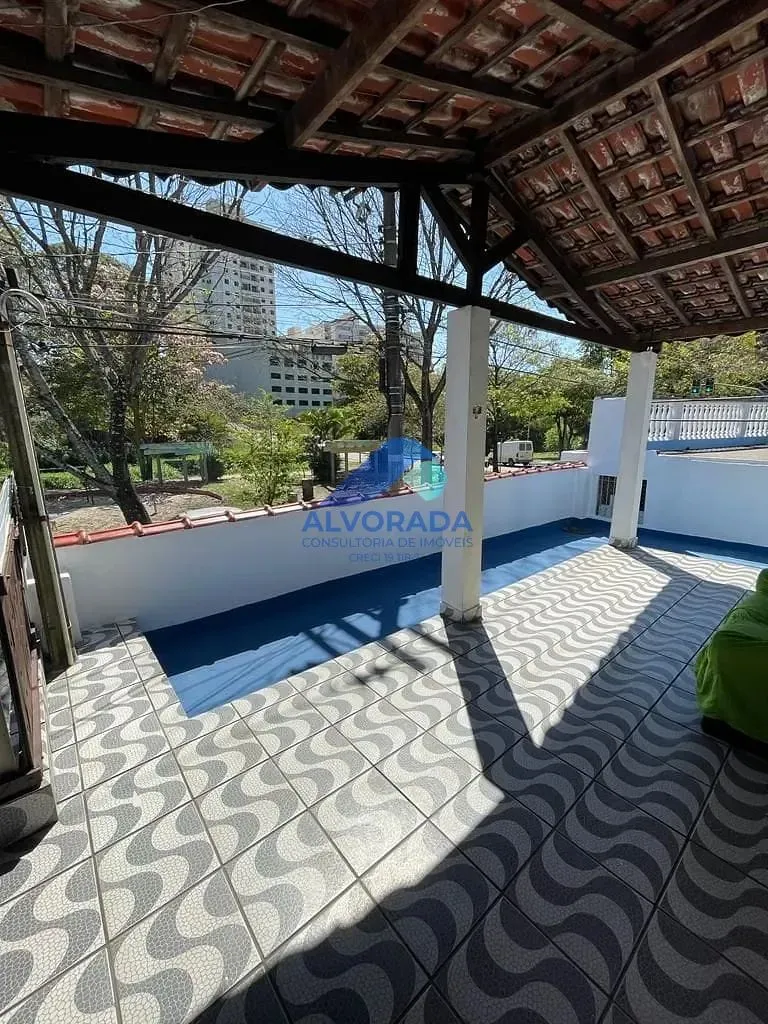 Casa, 4 quartos, 223 m² - Foto 1