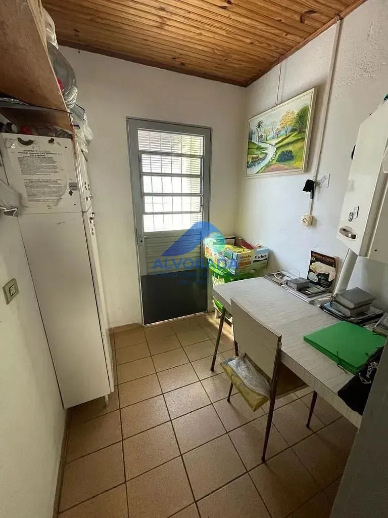 Casa, 4 quartos, 223 m² - Foto 2
