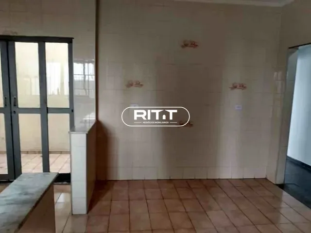 Casa com 250m² 3 quartos e 2 banheiros, à venda, no bairro Parque Imperador em Campinas