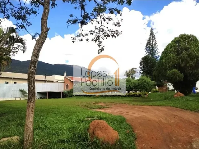 Casa com 1730m² 5 quartos e 6 banheiros, à venda, no bairro Jardim Maristela em Atibaia
