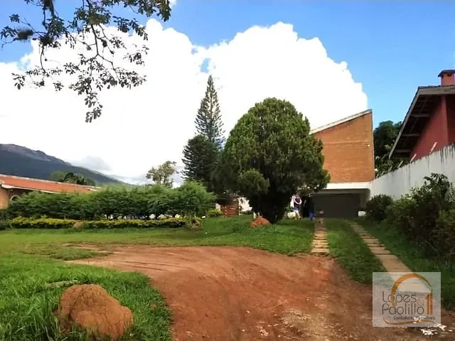 Casa com 1730m² 5 quartos e 6 banheiros, à venda, no bairro Jardim Maristela em Atibaia