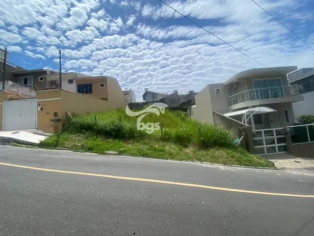 Terreno com 350m², à venda, no bairro Ariribá em Balneário Camboriú