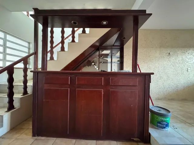 Casa com 350m² 6 quartos e 5 banheiros, à venda, no bairro Jardim Roberto em Osasco