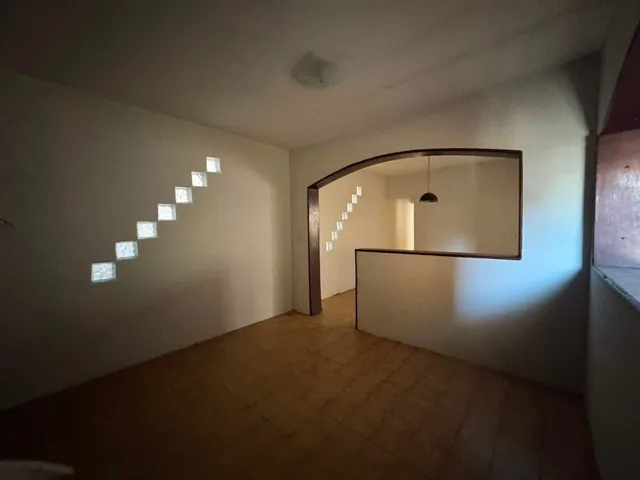 Casa com 350m² 6 quartos e 5 banheiros, à venda, no bairro Jardim Roberto em Osasco