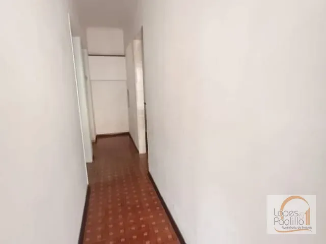 Casa com 300m² 3 quartos e 2 banheiros, para alugar, no bairro Alvinópolis em Atibaia