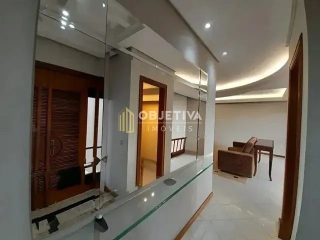 Casa 5 quartos e 4 banheiros, para alugar, no bairro Vila Jardim em Porto Alegre